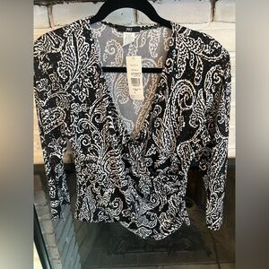 Black and white detailed dressy top